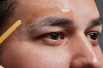 men eyebrow wax